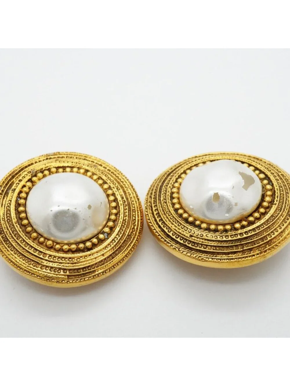 Chanel Earrings Vintage Round